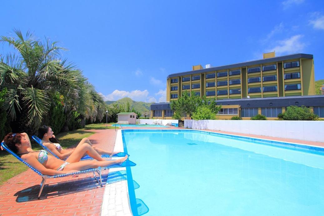 Yado Nakaya Hotel Kamogawa Buitenkant foto